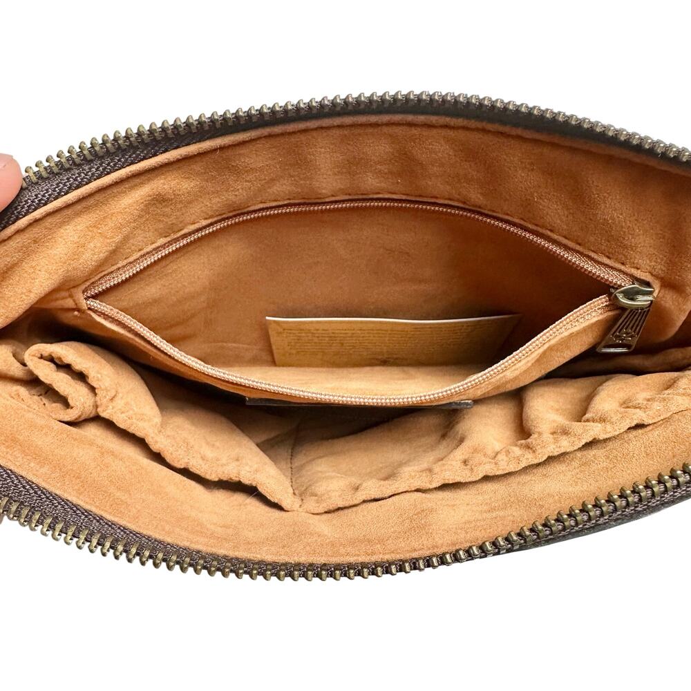Patricia Nash | Women | Cassini Red Leather Trim Peruvian Tapestry Wristlet - Picture 6 of 9